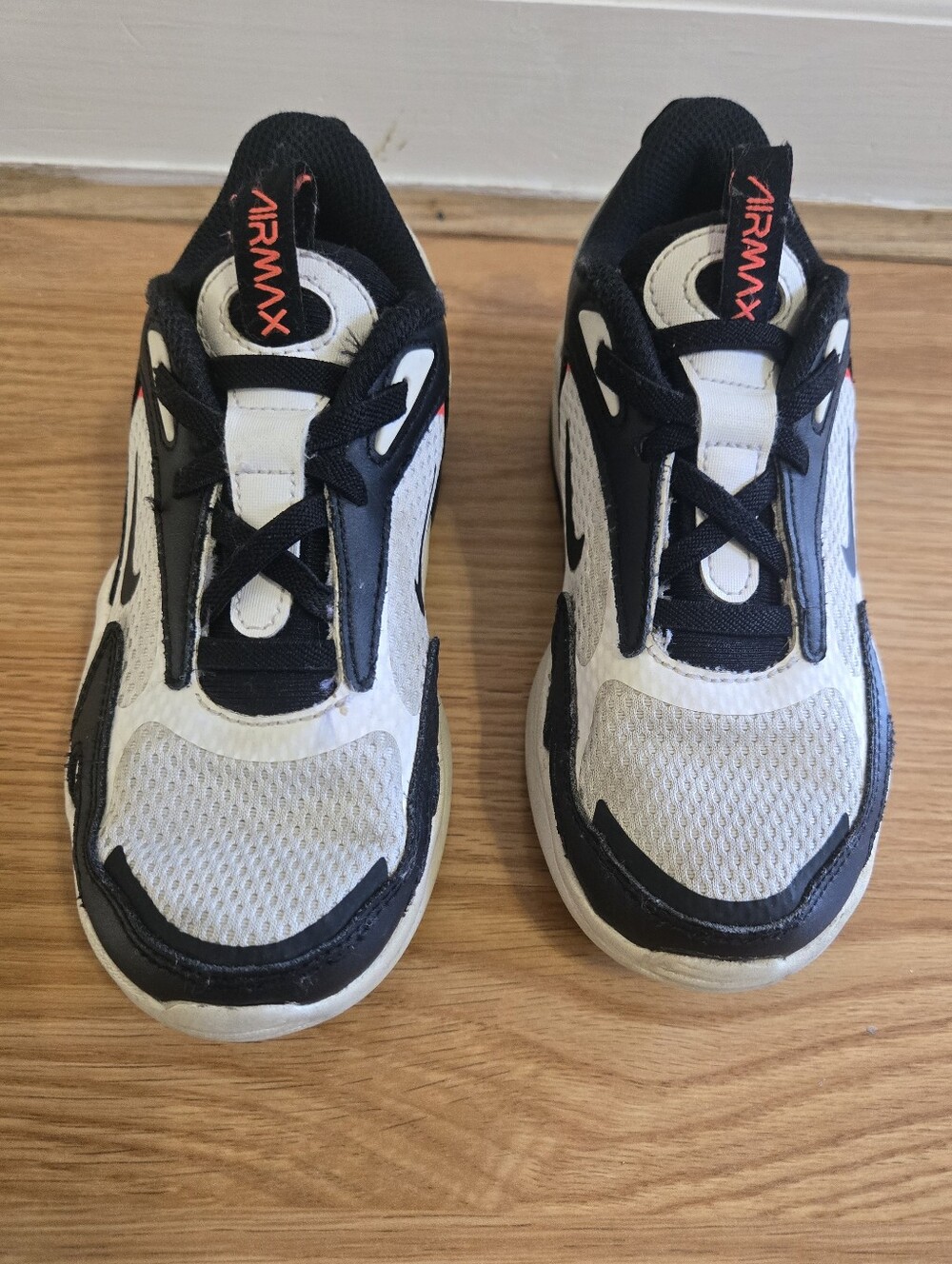 Nike Kids' Air Max Sneakers with easy on Elastic Laces